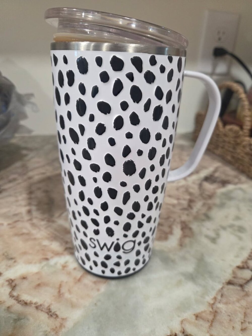Swig 22oz Travel Mug